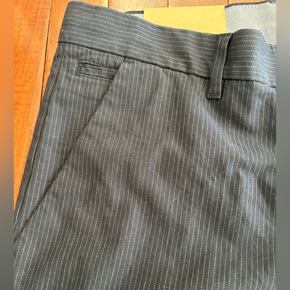 NWT Banana Republic Men's Navy Pinstripe Khaki Pants Size 36x32 - Picture 4 of 7